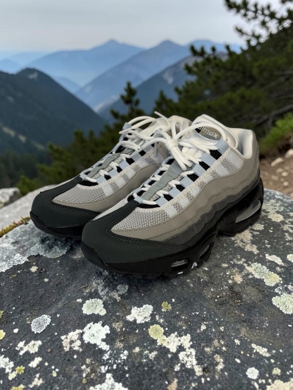 Nike Air Max 95 in White, Gray and Black size 7w